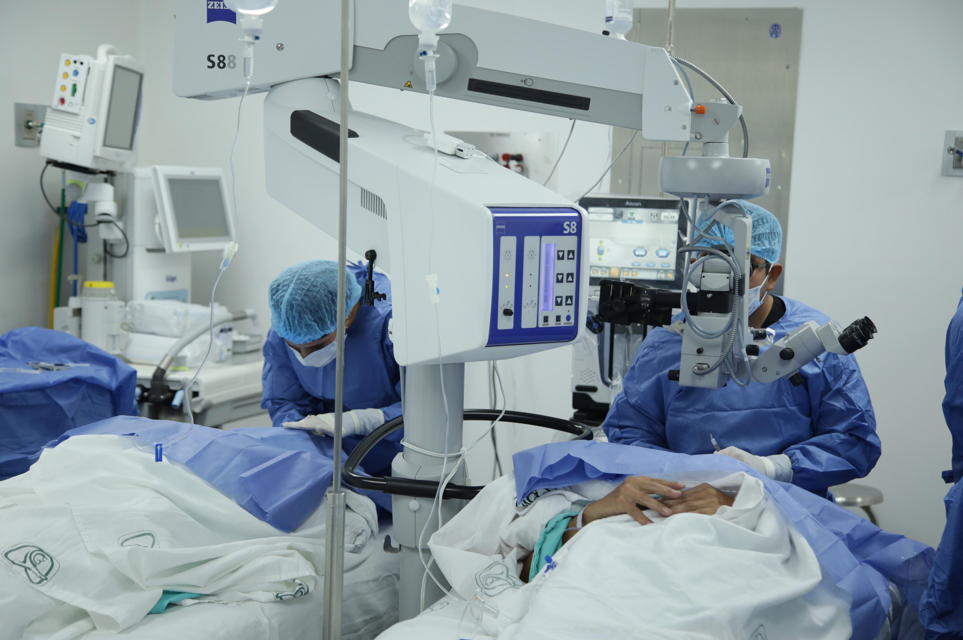 Hospital de Especialidades del CMN Siglo XXI del IMSS impulsa cirugías corneales de alta precisión con elevada tasa de éxito 3 979