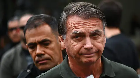 Corte Suprema de Brasil reúne mayoría para mantener a Bolsonaro encarcelado 2 Bolsonaro 1 1