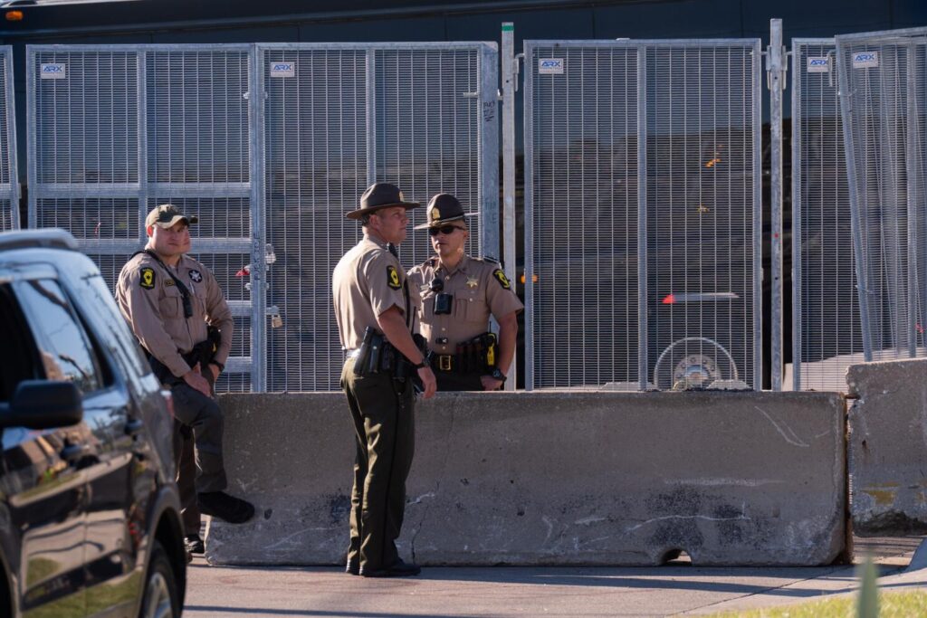 Juez Federal de Chicago ordena la liberación de cientos de migrantes 4 Chicago 4