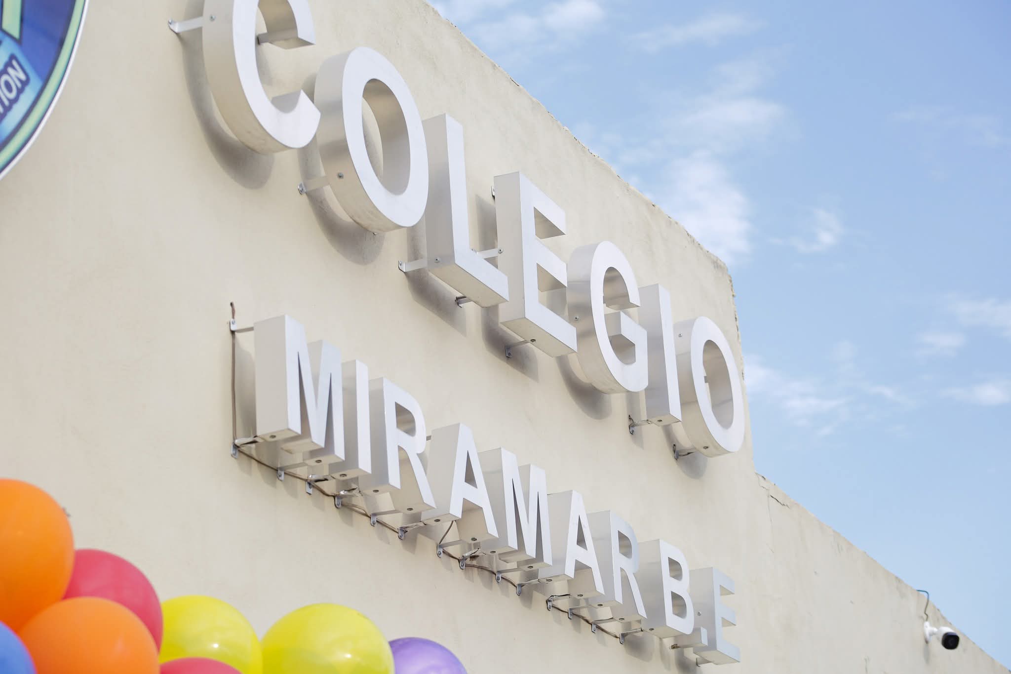 Clausuran colegio Miramar