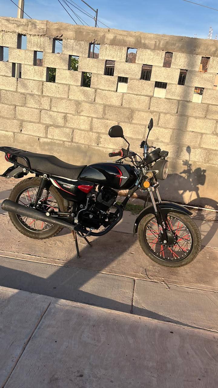 Se roban motocicleta