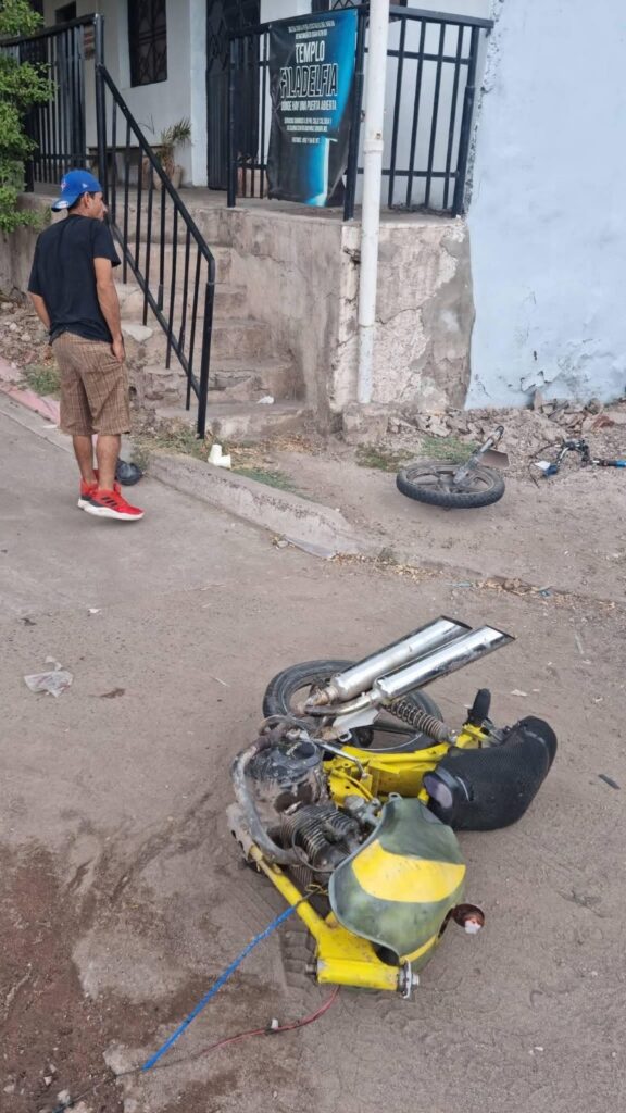 ¡Se salva de milagro motociclista! 4 WhatsApp Image 2025 11 19 at 1.22.35 PM 2