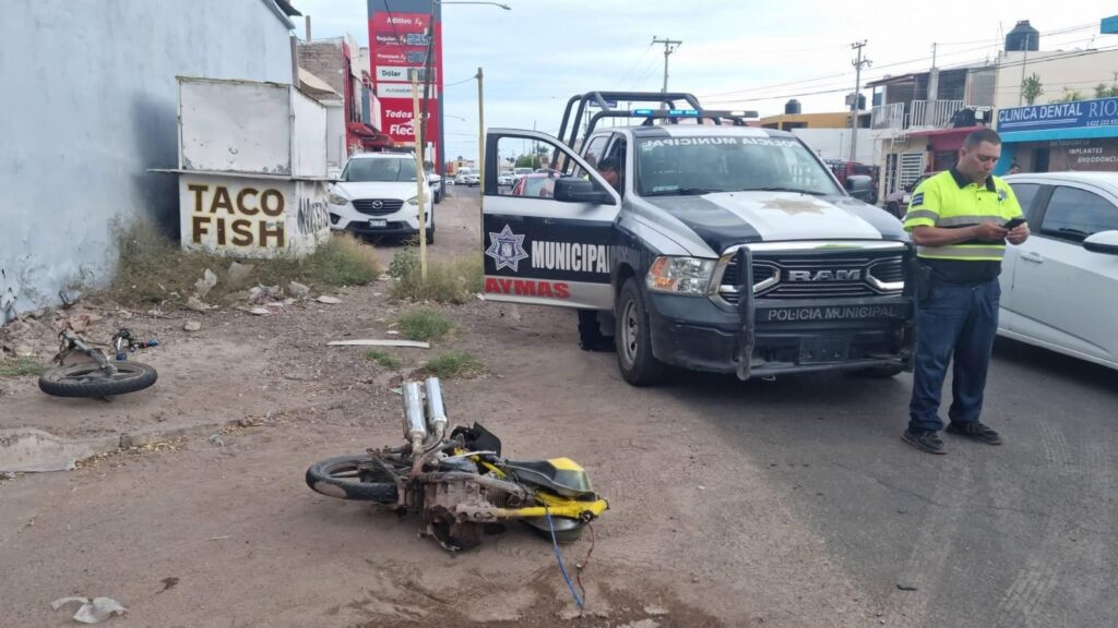 ¡Se salva de milagro motociclista! 2 WhatsApp Image 2025 11 19 at 1.22.35 PM 4