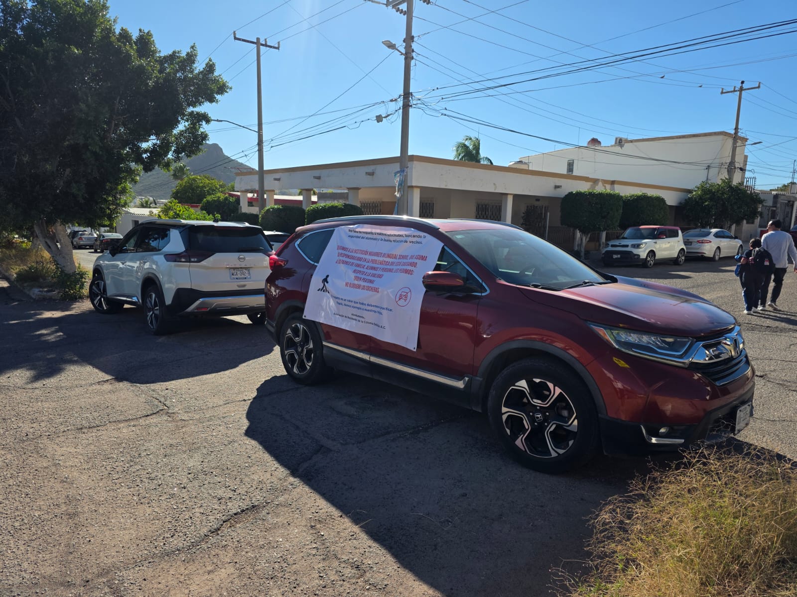 Piden vecinos  evitar riesgos para estudiantes
