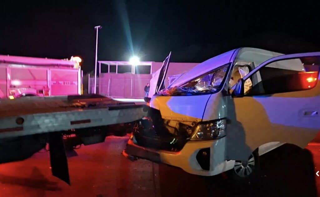 Resultan heridos trabajadores de CFE 6 225