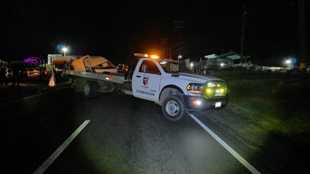 Resultan heridos trabajadores de CFE 10 229