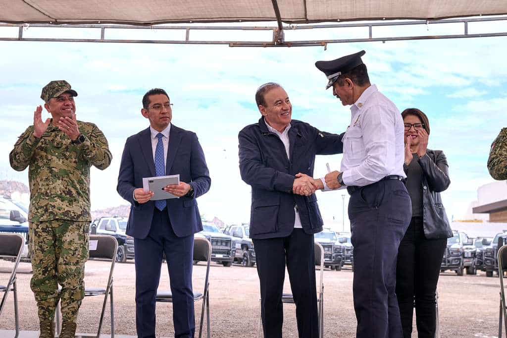 Gobernador Durazo amplía la fuerza policial en 21 municipios con nuevas unidades y más elementos capacitados
