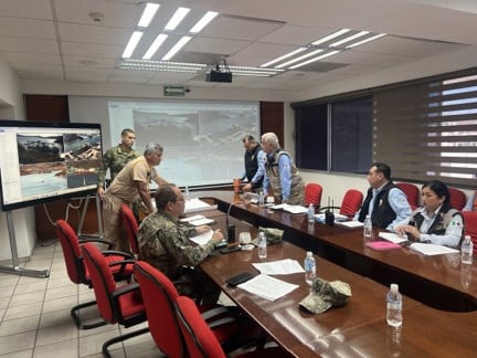 Desarrollan simulacro nivel III en Asipona 7 342