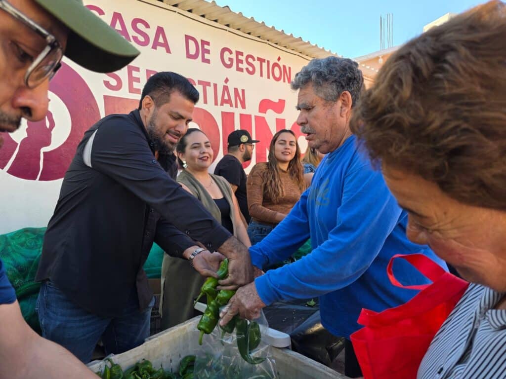 Apoya diputado Sebastián Orduño a familias 2 388