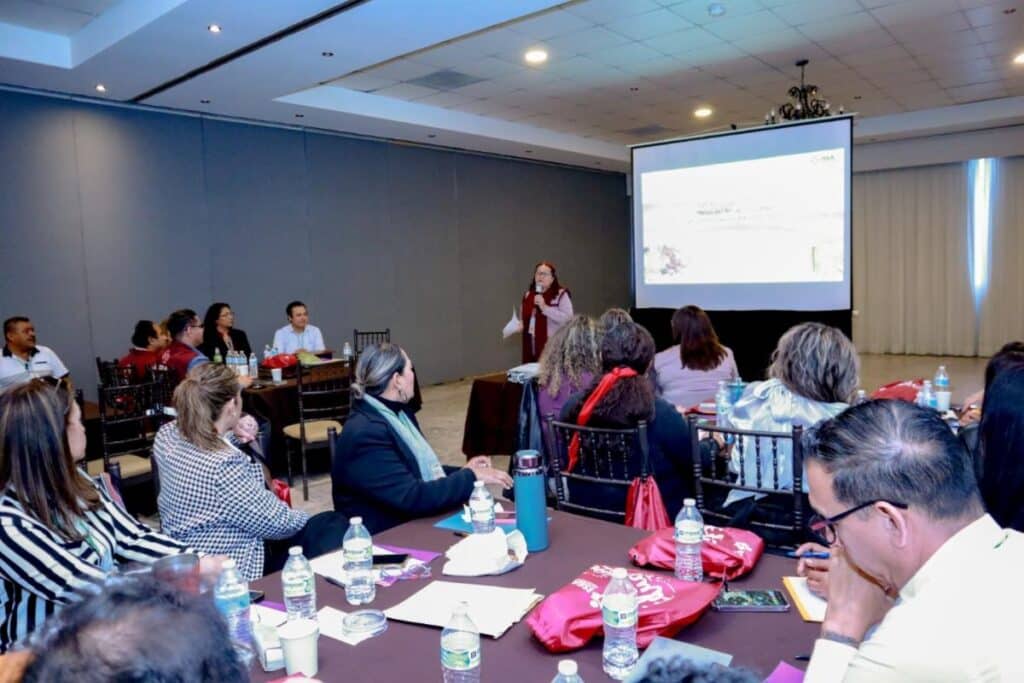 Realiza ISEA Encuentro Estatal “Retos del Rezago Educativo: Un camino hacia el bienestar social” 3 425