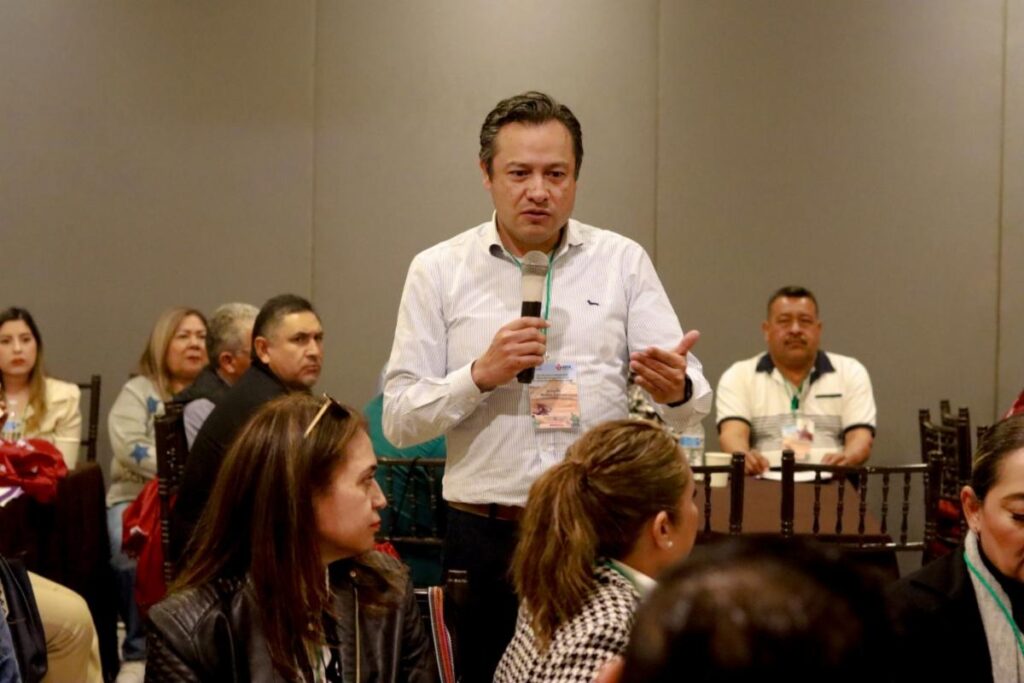 Realiza ISEA Encuentro Estatal “Retos del Rezago Educativo: Un camino hacia el bienestar social” 4 426