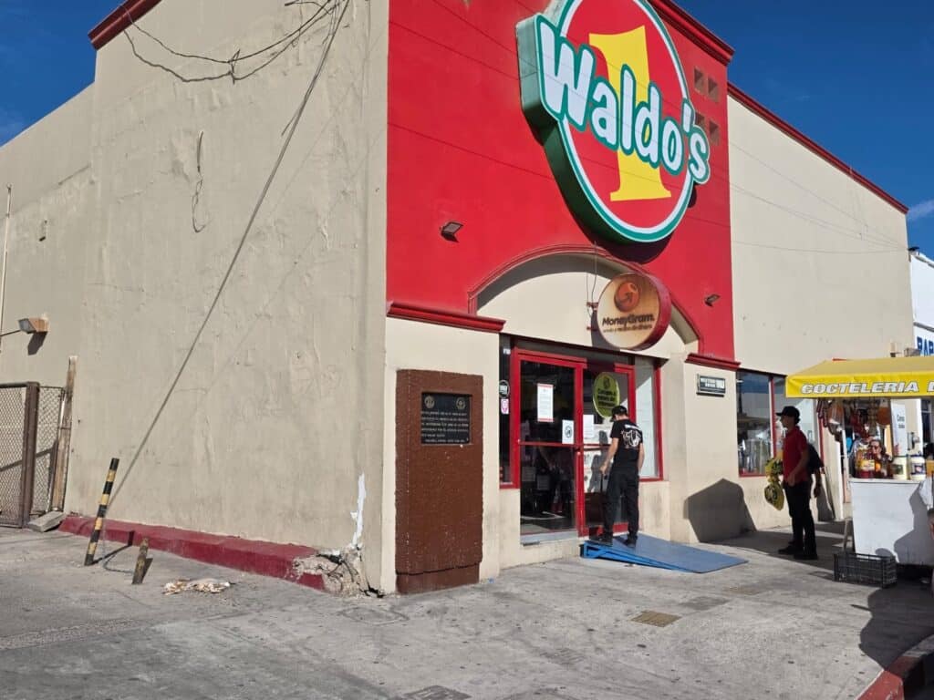 Despiden a empleados de Waldo’s 5 465 1