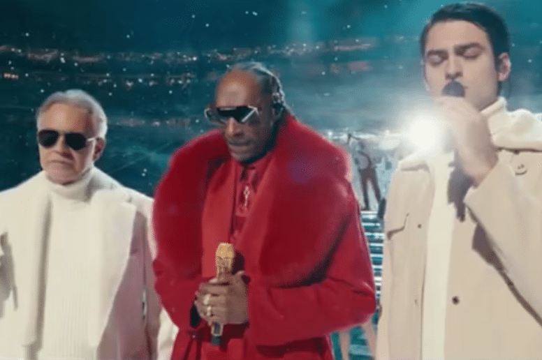 Snoop Dogg y Andrea Bocelli protagonizan el halftime navideño más inesperado de la NFL 1 592