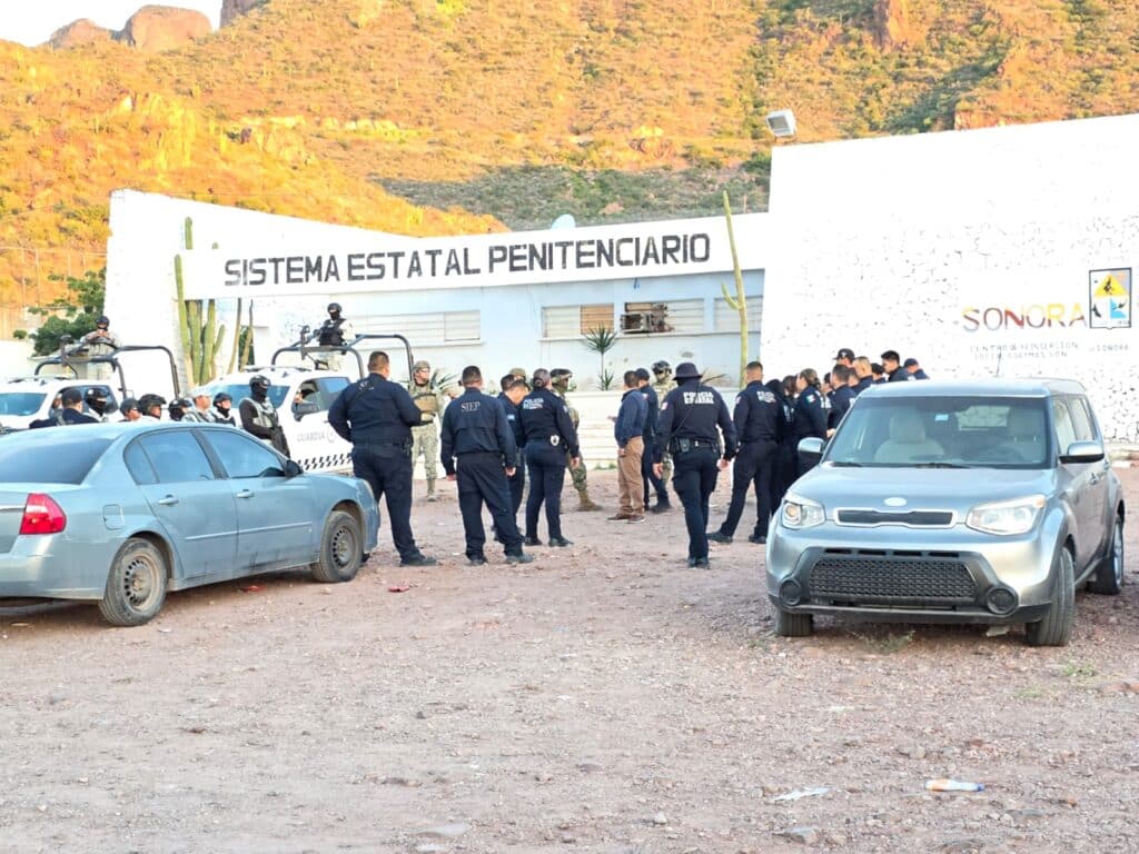 Realizan cateo en el Cereso de Guaymas 2 76 2
