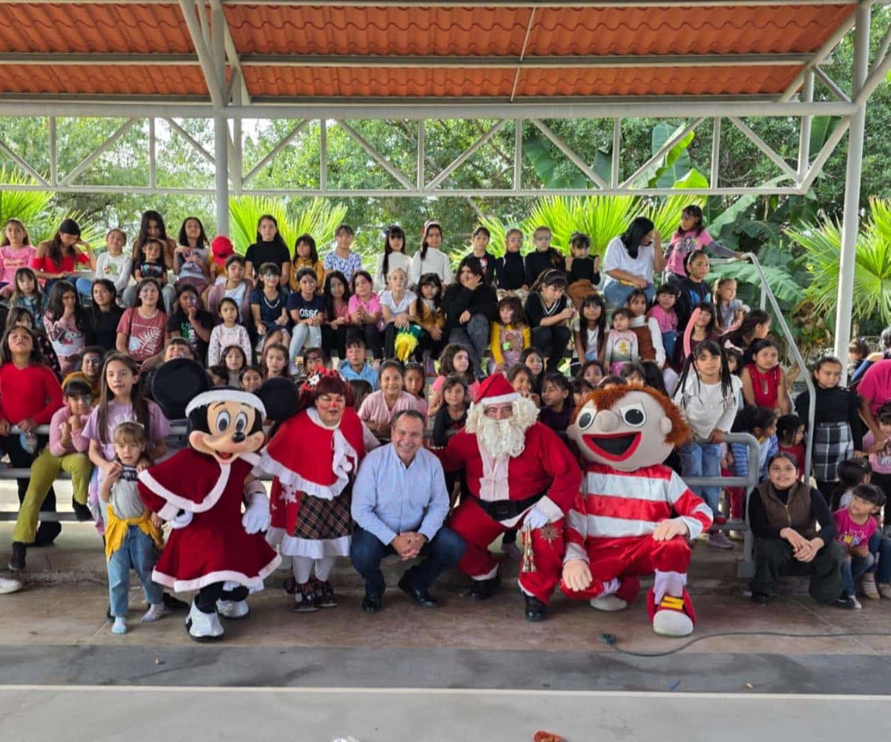 En Guaymas realiza posada Antonio Astiazarán