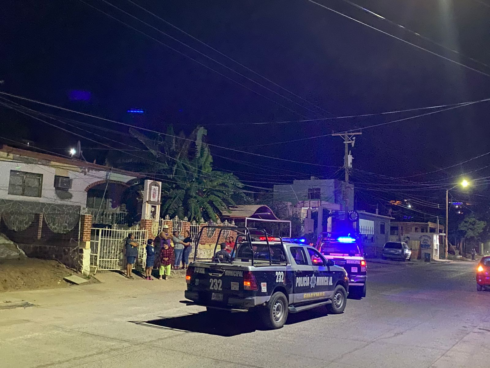 Muere adulto mayor en la vía pública