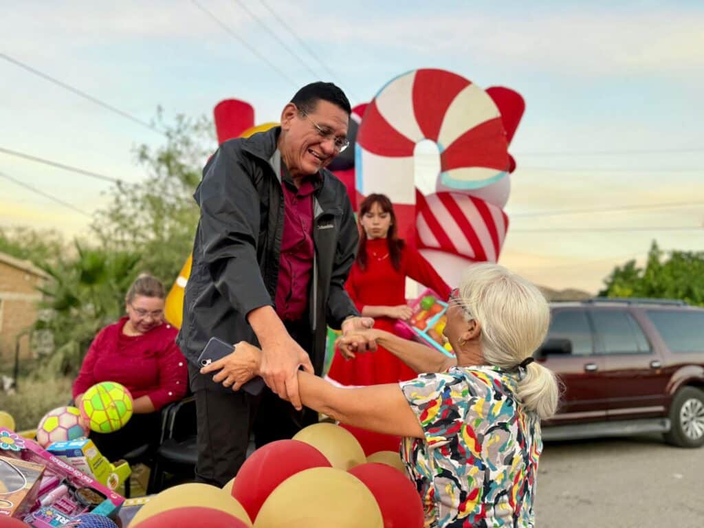 Lleva alcalde juguetes a niñas y niños de colonias de la periferia 4 WhatsApp Image 2025 12 29 at 6.57.11 PM 3