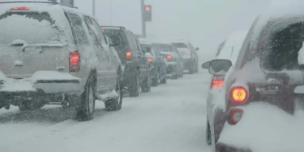 Primera tormenta invernal paraliza el noreste de EE. UU. 1 tormenta invernal 1