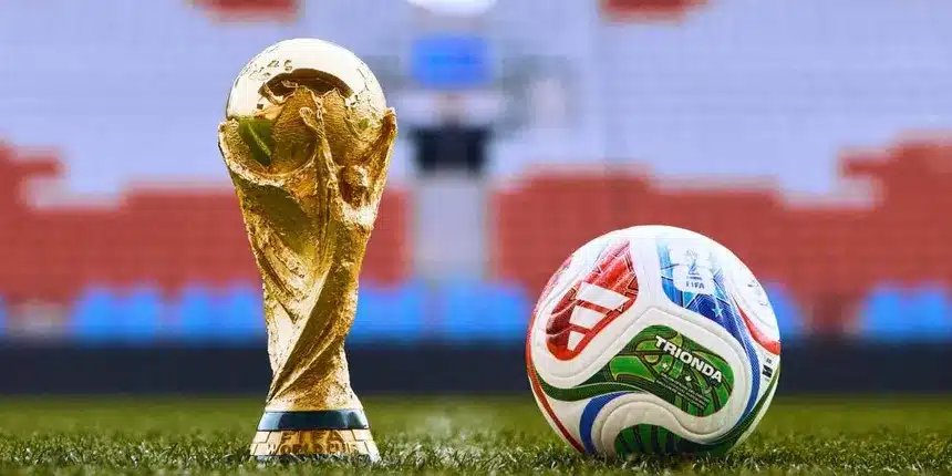 La fifa destinará apenas el cinco por ciento de sus ingresos proyectados al reparto de premios 1 trofeo mundial 2026 balon 2561135 20251204124005