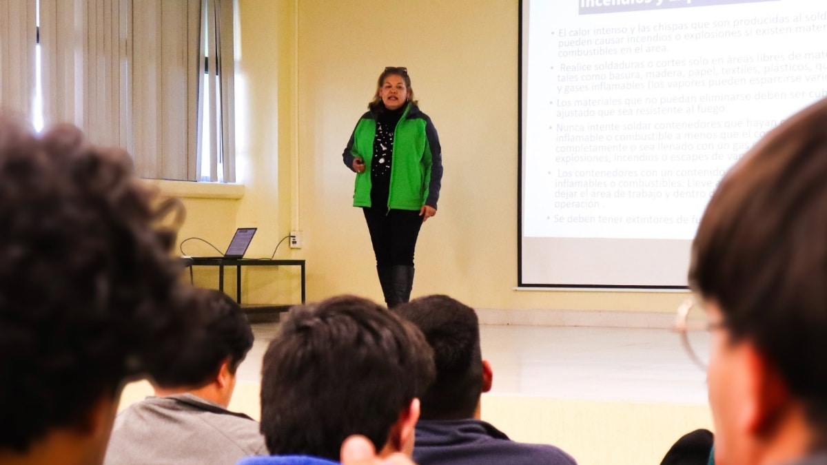 Capacita Gobierno de Sonora a universitarios en temas de seguridad industrial: Universidad Tecnológica de SLRC