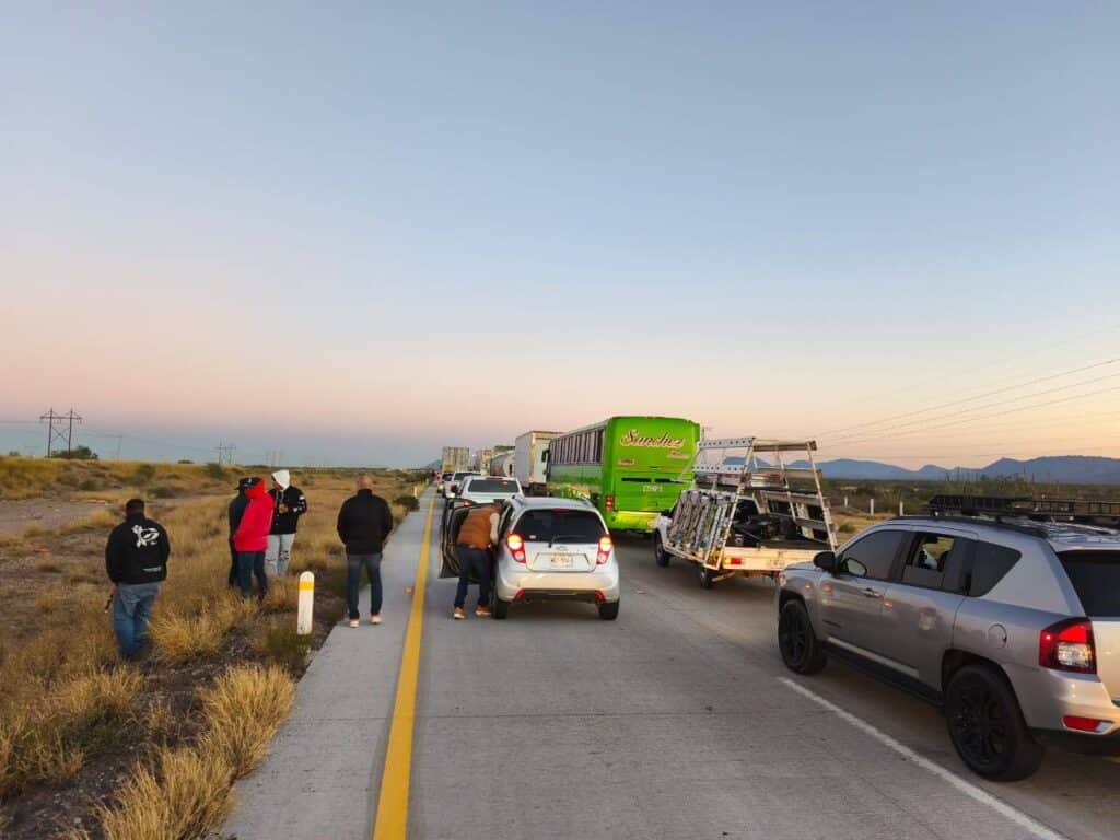 Resulta chófer de tráiler lesionado 2 126