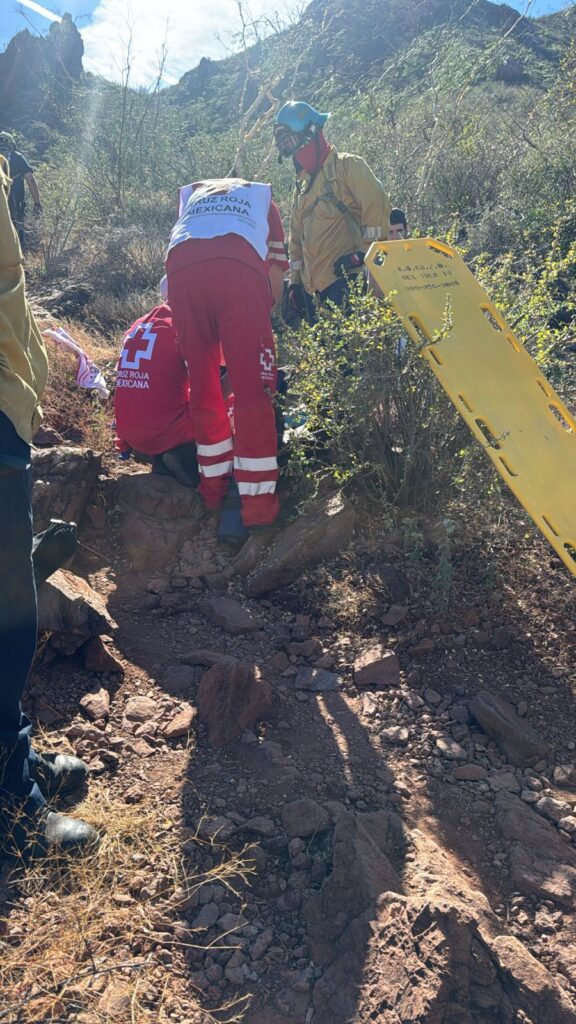 Muere hombre al caer del cerro Tetakawi 1 14