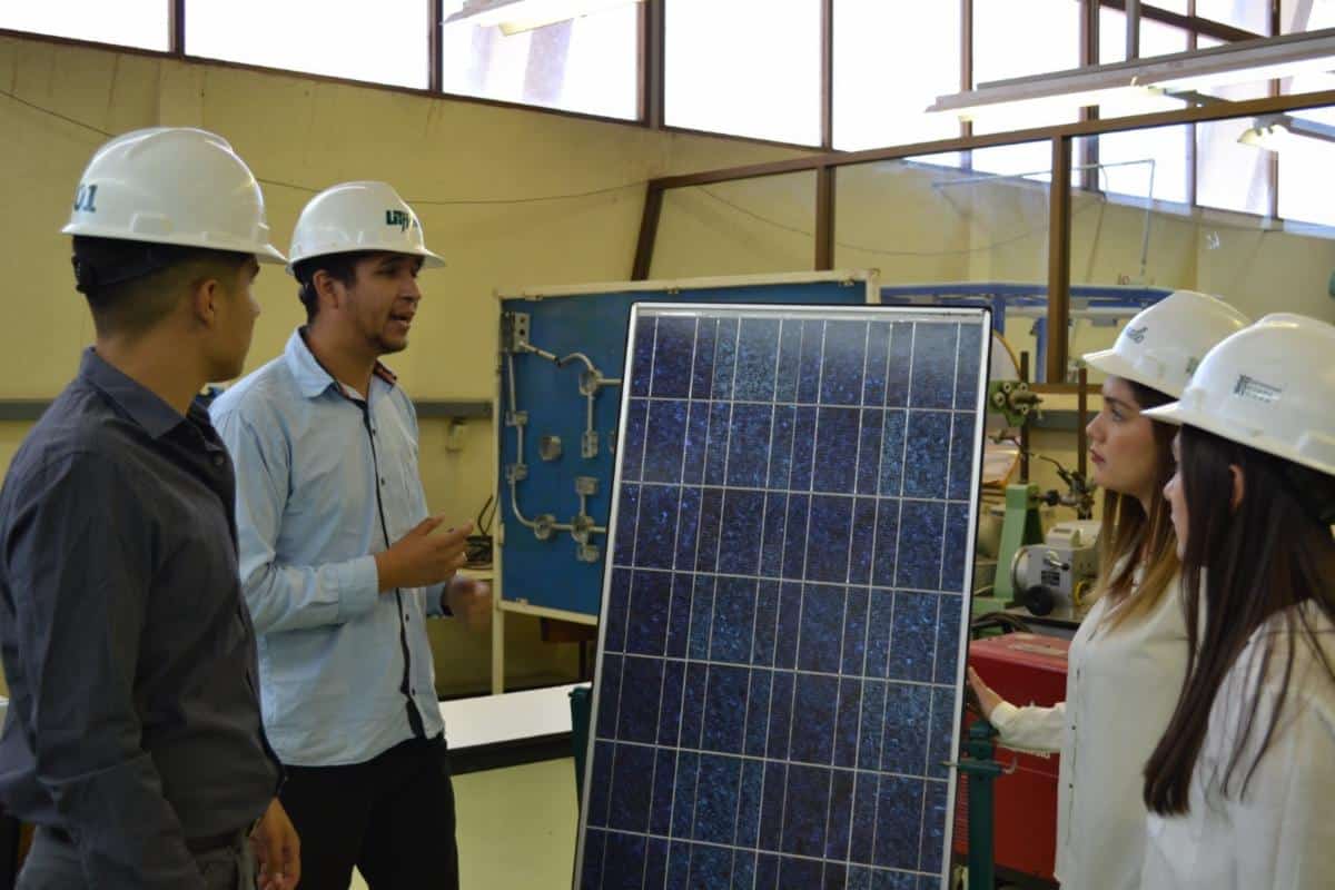 Recibe UTHermosillo donativo con valor de 15 mil dólares en beneficio de sus estudiantes