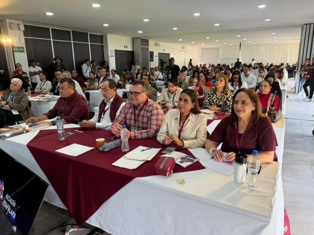 Participa alcaldesa Karla Córdova en Escuela Municipalista de Morena 1 244