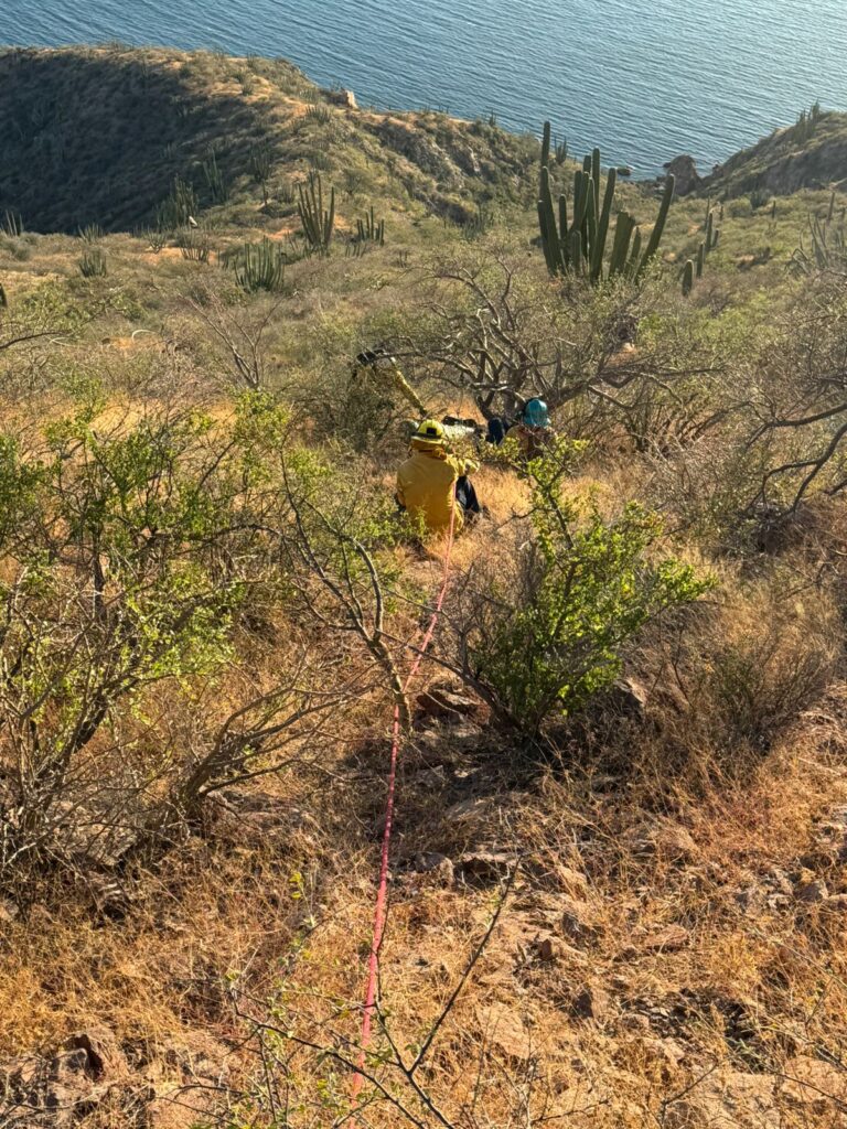 Muere hombre al caer del cerro Tetakawi 6 29