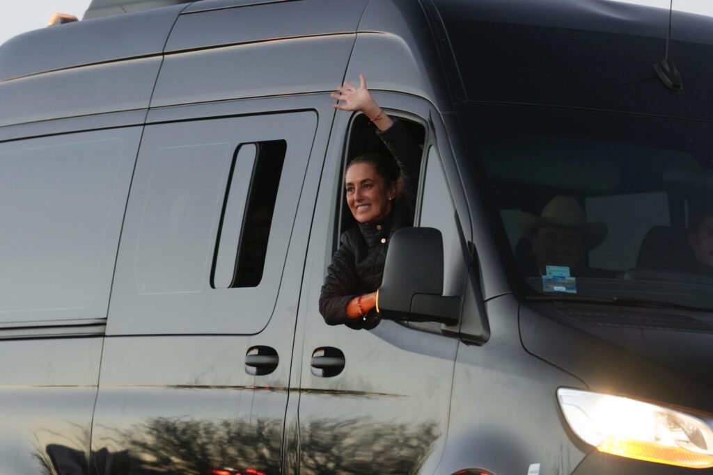 Cumplimos con ustedes: Presidenta Claudia Sheinbaum inaugura carretera Bavispe-Nuevo Casas Grandes que conecta a Sonora y Chihuahua 5 310126 CSP INAUGURACION DE LA CARRETERA BAVISPE NUEVO CASAS GRANDES 6