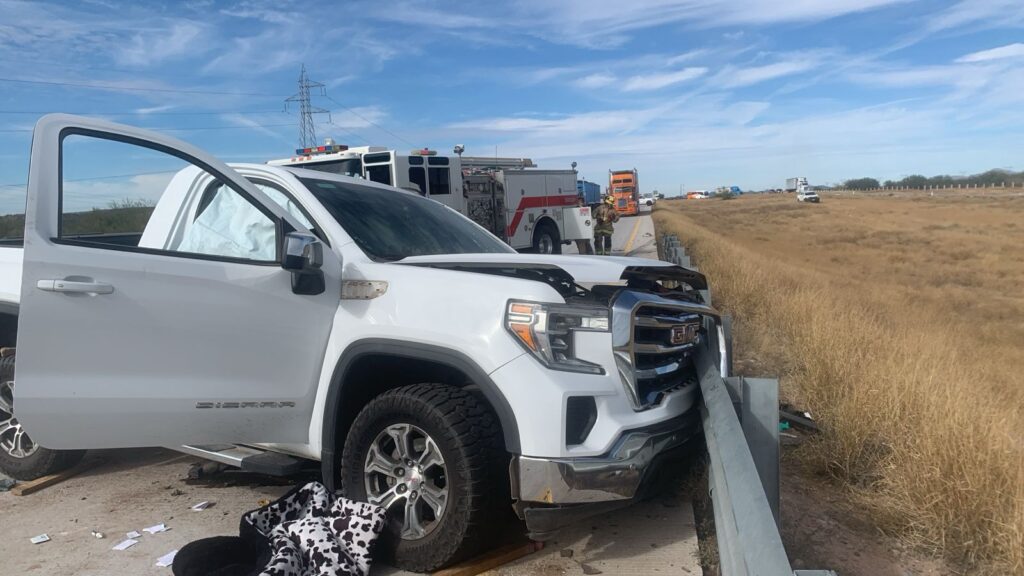 Rescatan a conductor prensado 4 59