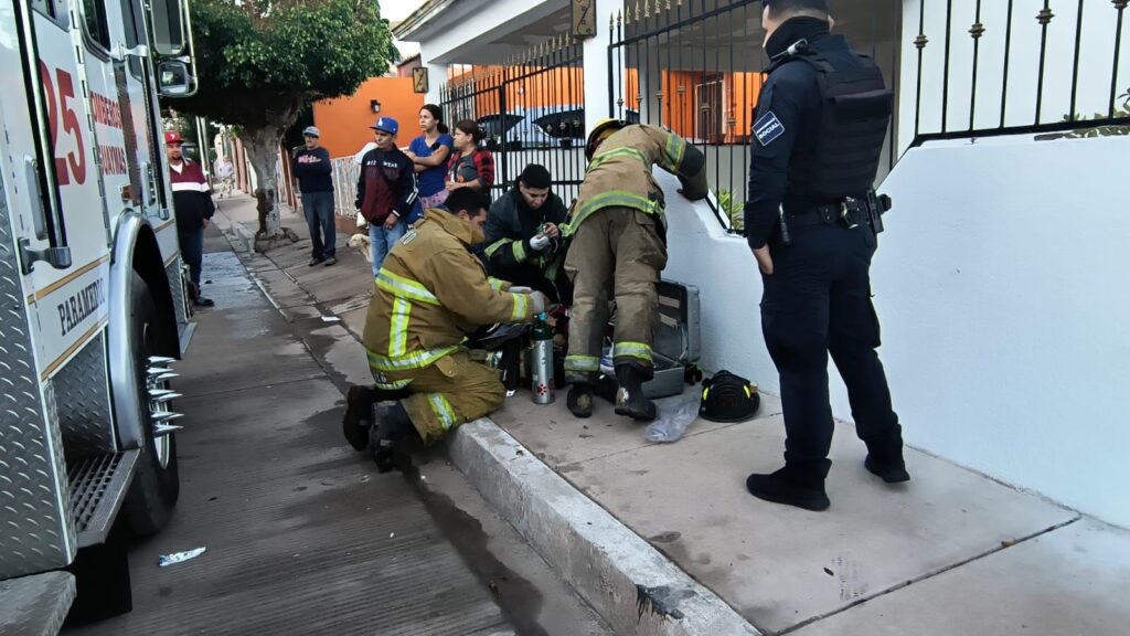 Se intoxica hombre; fue rescatado por elementos de Bomberos 1 72