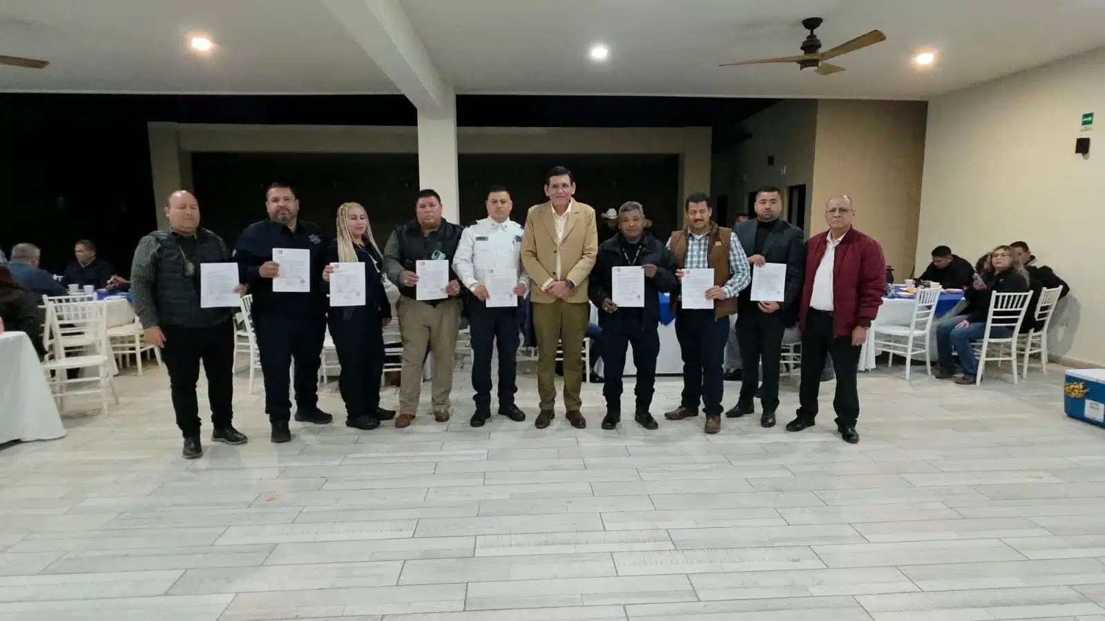 Se tendrá  aumento salarial a policías: alcalde Luis Fuentes