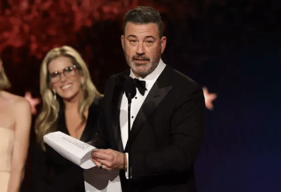 Jimmy Kimmel agradece con sarcasmo a Donald Trump tras ganar en los Critics Choice Awards 2026 1 Jimmy