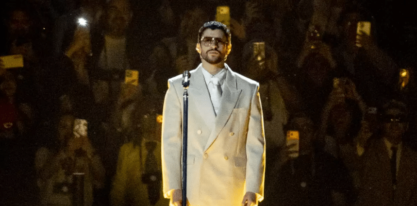 Bad Bunny enfrenta demanda de 16 millones por uso de voz sin permiso 1 Bad Bunny