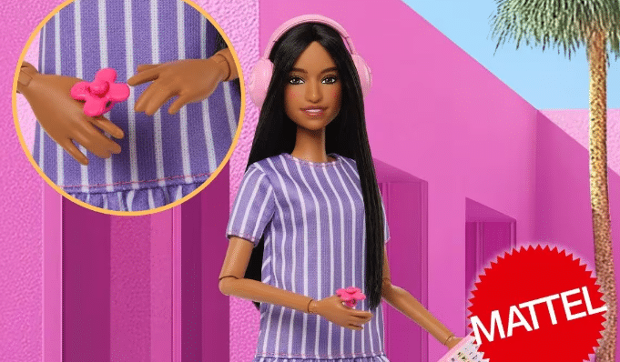 Mattel presenta su primera Barbie autista con accesorios inclusivos 1 Mattel