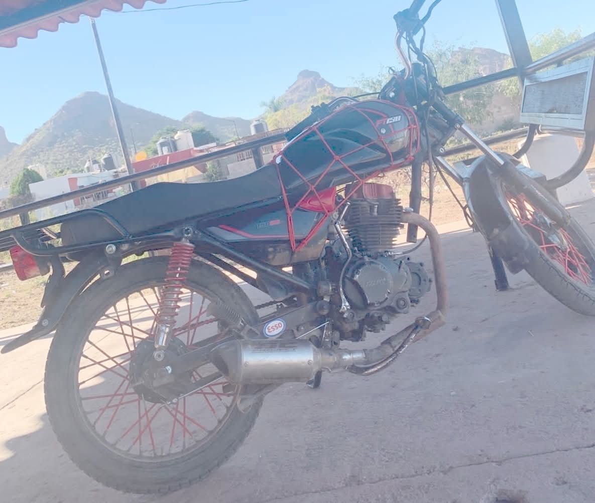 Se roban motocicleta