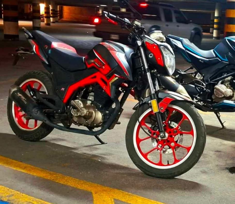Se roban motocicleta