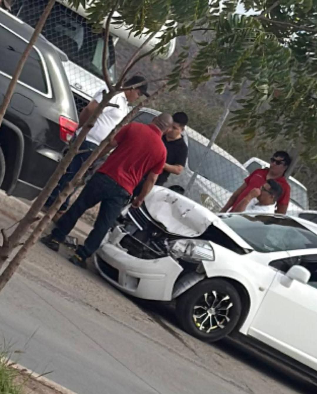 Chocan frente a Unidad Deportiva