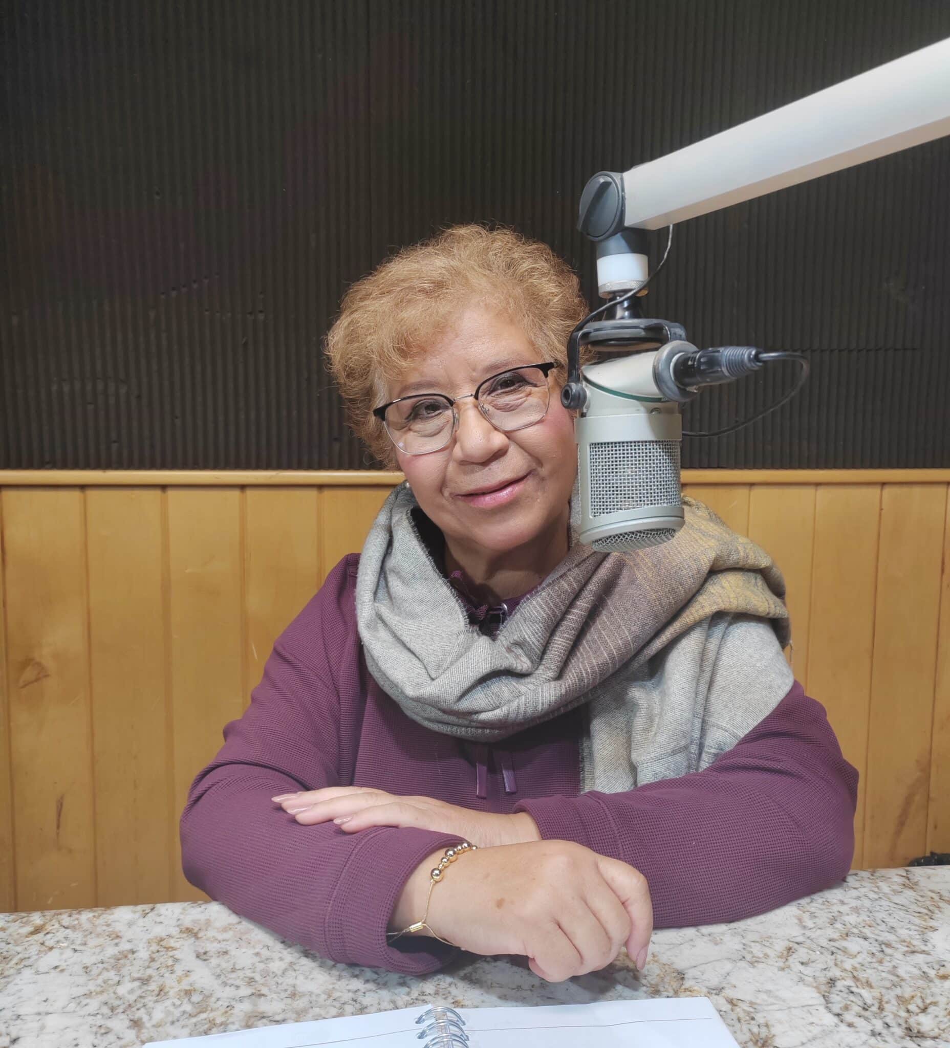 Diputada promueve becas