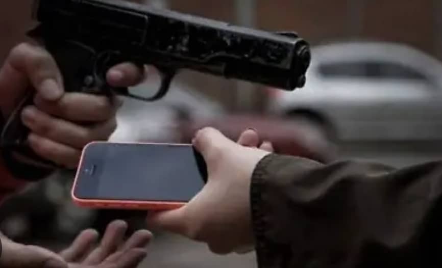 Asaltan a empleadas de comercio en el oriente de Guaymas 1 guaymas