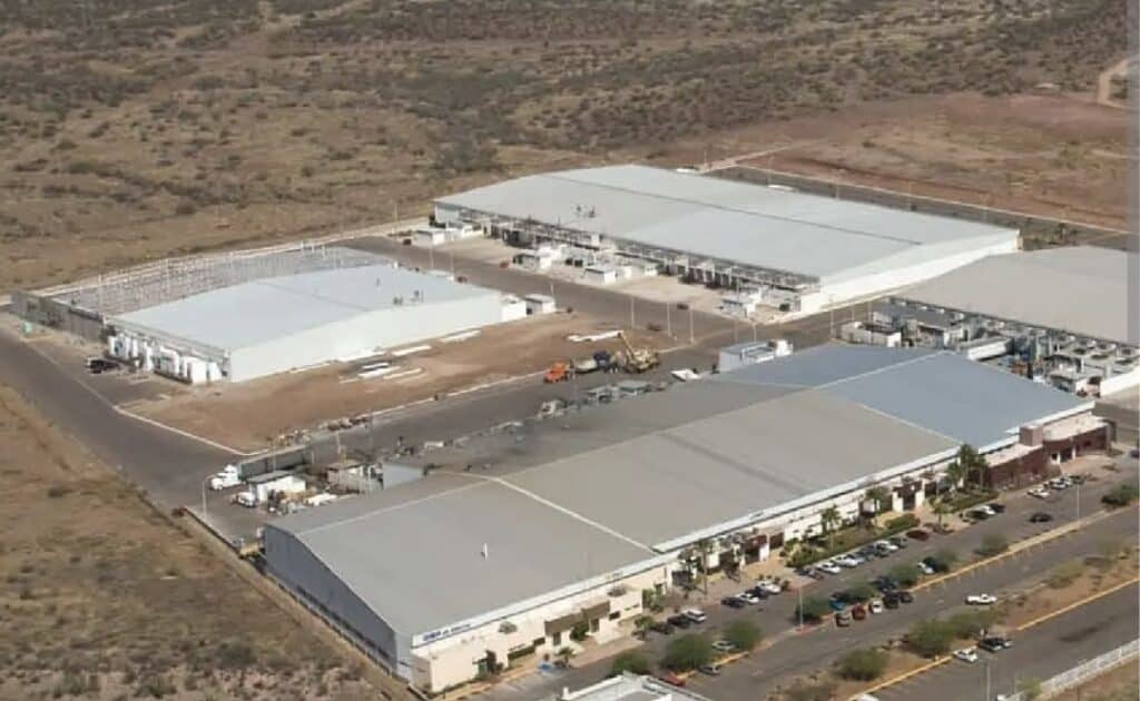 Joven cae a bodega de barco 1 cae