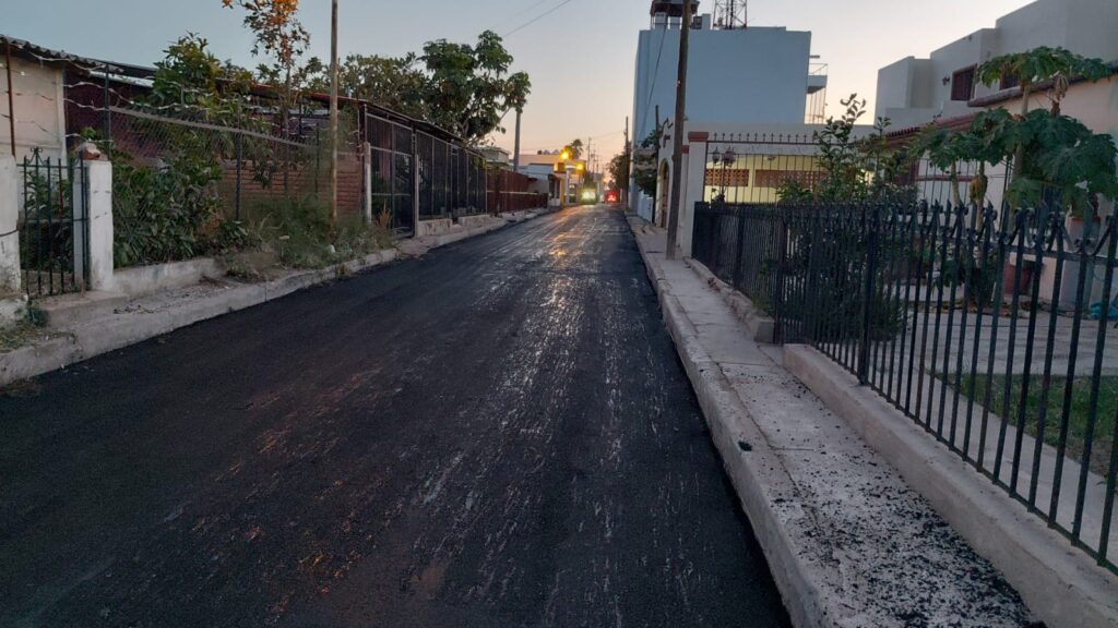 Culminan 2 importantes obras de recarpeteo en la ciudad 5 obras
