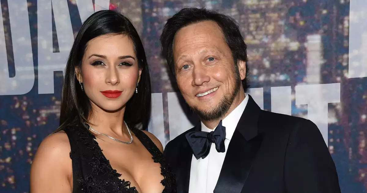 Schneider y Patricia Azarcoya anuncian su divorcio oficial