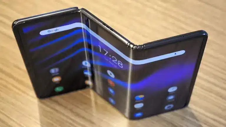 Samsung: El revolucionario Galaxy Z Trifold con tres pantallas 1 galaxy tri fold portada