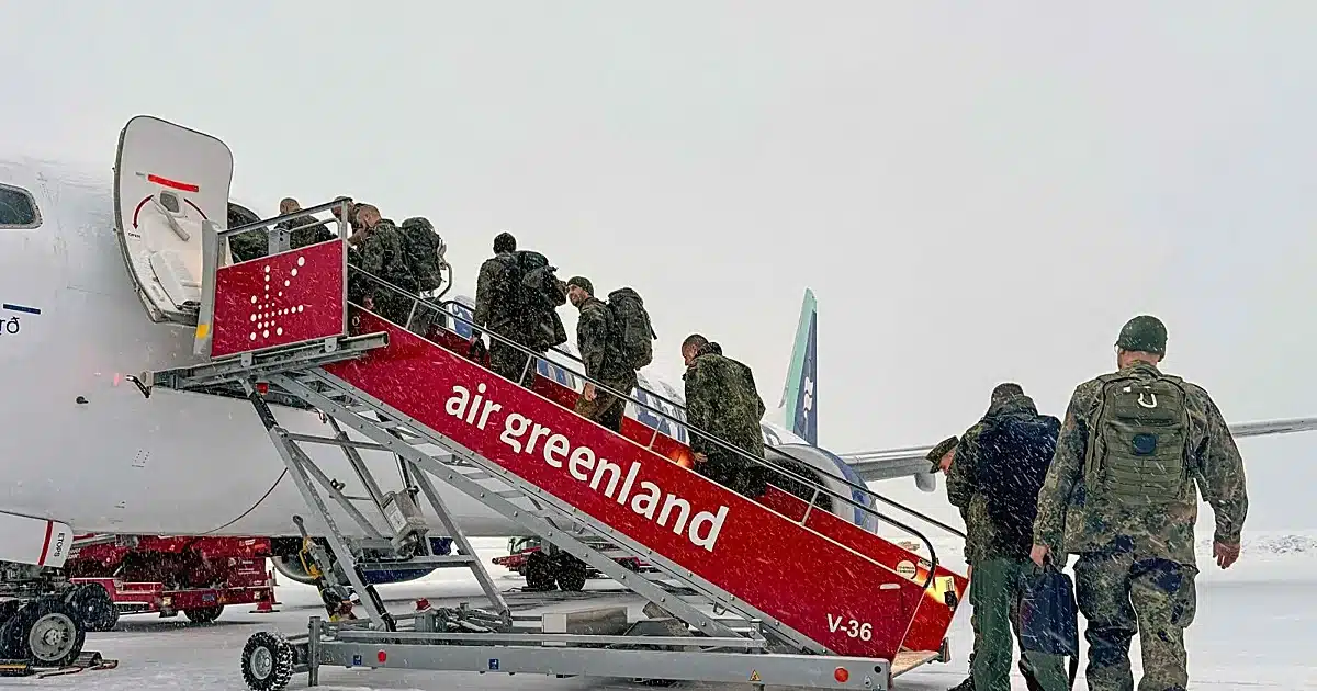 Europa despliega tropas en Groenlandia y Trump responde con represalias arancelarias