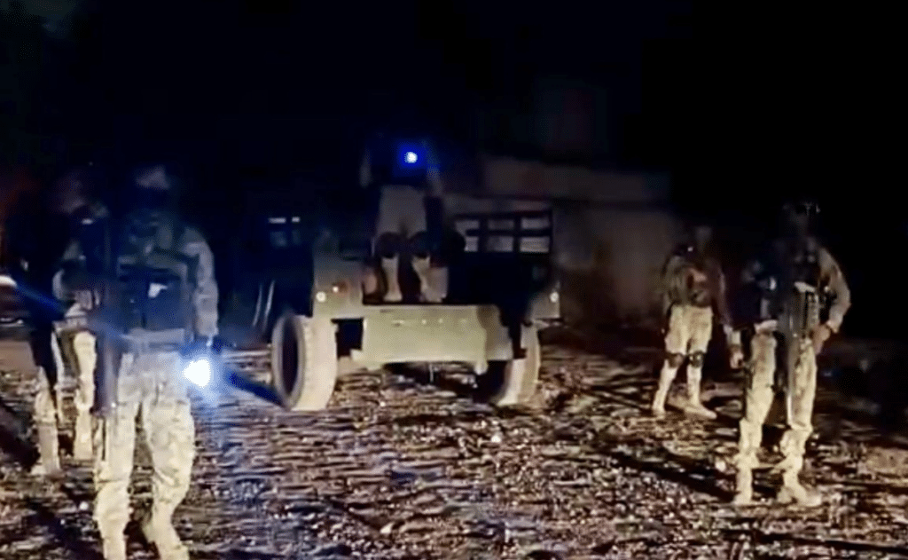 Cae menor de edad tras enfrentamiento en veracruz; aseguran arsenal y equipo táctico 3 image 10