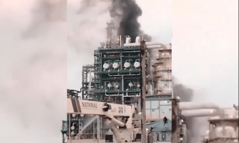 Pemex controla conato de incendio en la refinería de Dos Bocas 1 image 127