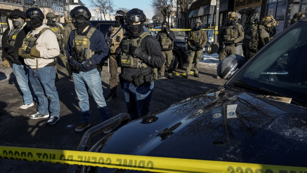 Agentes federales matan a un hombre durante operativo migratorio en Minneapolis 1 image 133