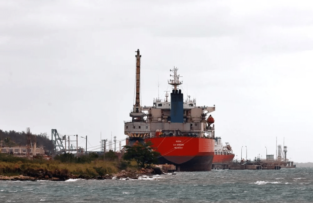 Cuba condena sin cambios decisión de Washington de “asfixiar” su suministro de petróleo 2 image 308